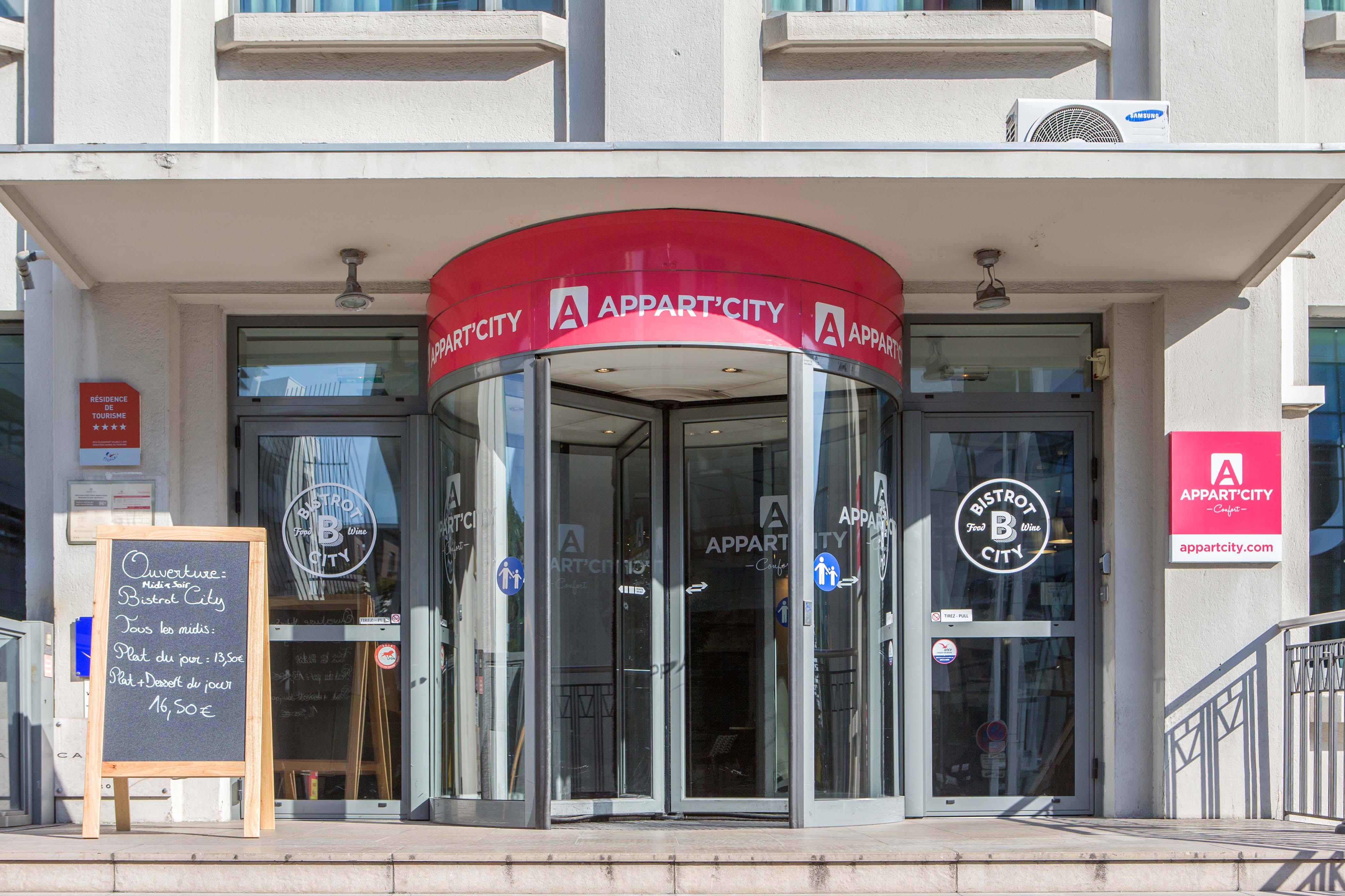 Appart'City Classic Lyon Part-Dieu Exterior photo